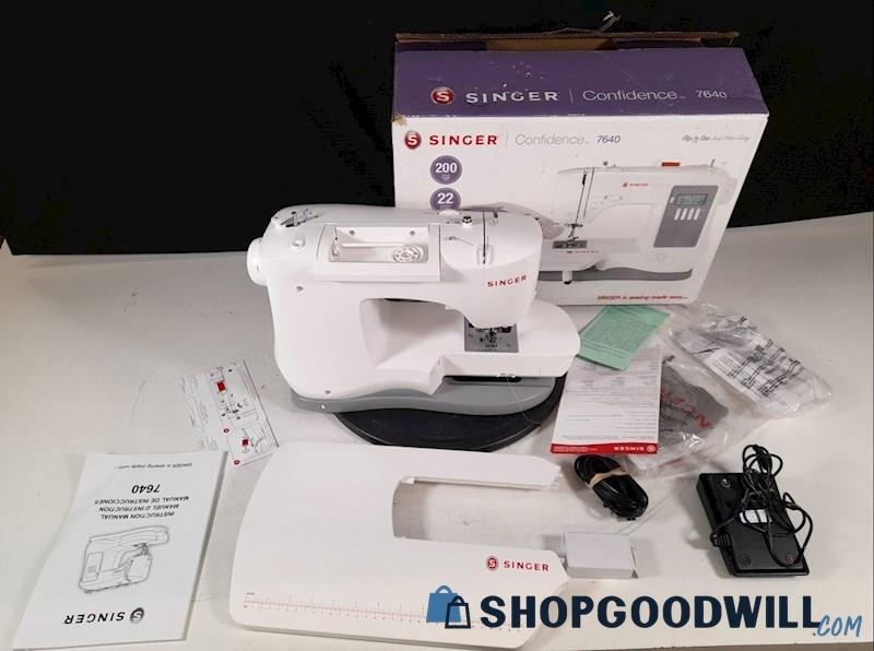 Singer Confidence 7640 Sewing Machine Waccessories And Manual