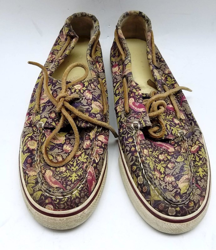 Women's SPERRY Floral Loafers Sz 9 - shopgoodwill.com